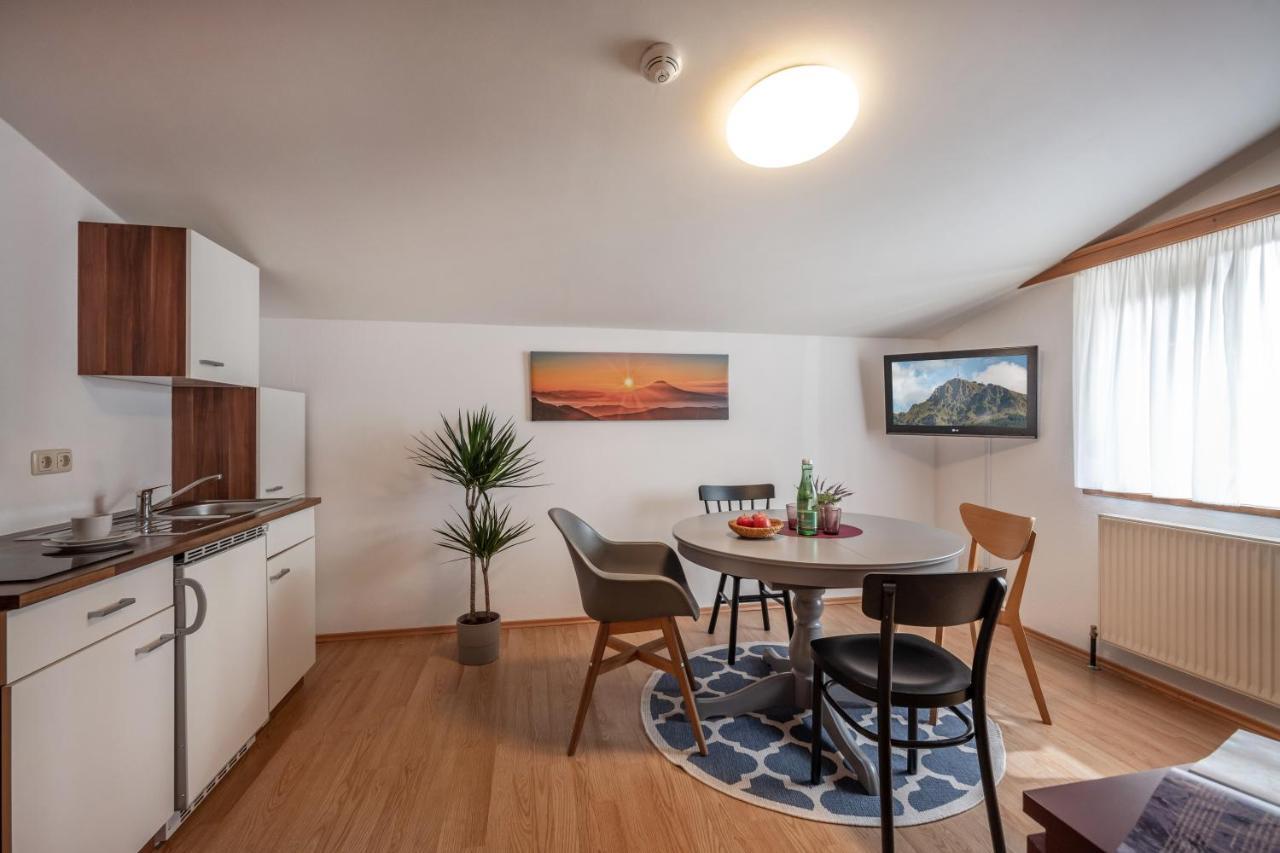 Hotel Schmiedboden Oberndorf in Tirol Exteriör bild